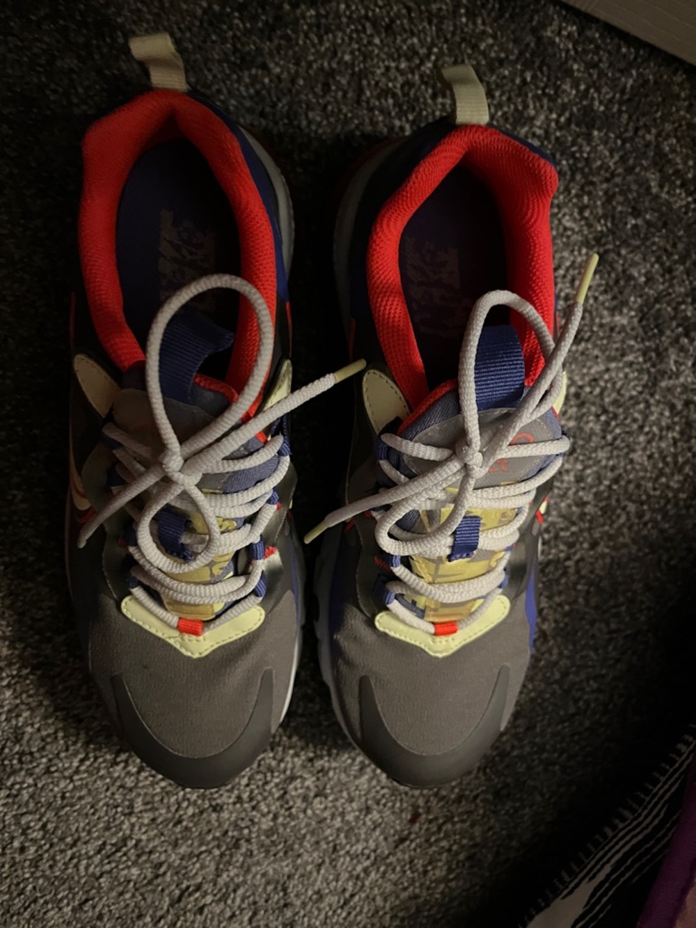 Nike Kids Grey and Blue Sneakers with Red Lining